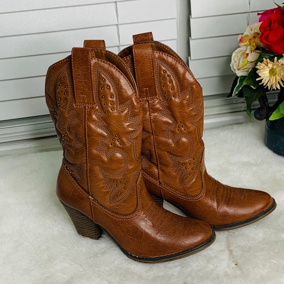 MIA Shoes - Mia Brown Vegan Western  Mid Calf Boots Sz 6 1/2
